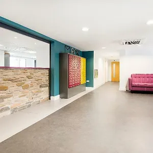 2* Hotel Destiny Student - Holyrood